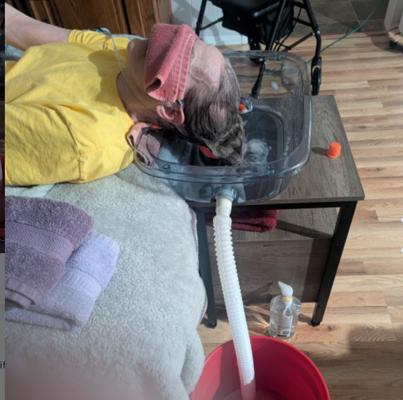 Portable hair wash basin for bedridden seniors, disabled, and elderly – no-spill shampoo basin for home care and caregivers.
